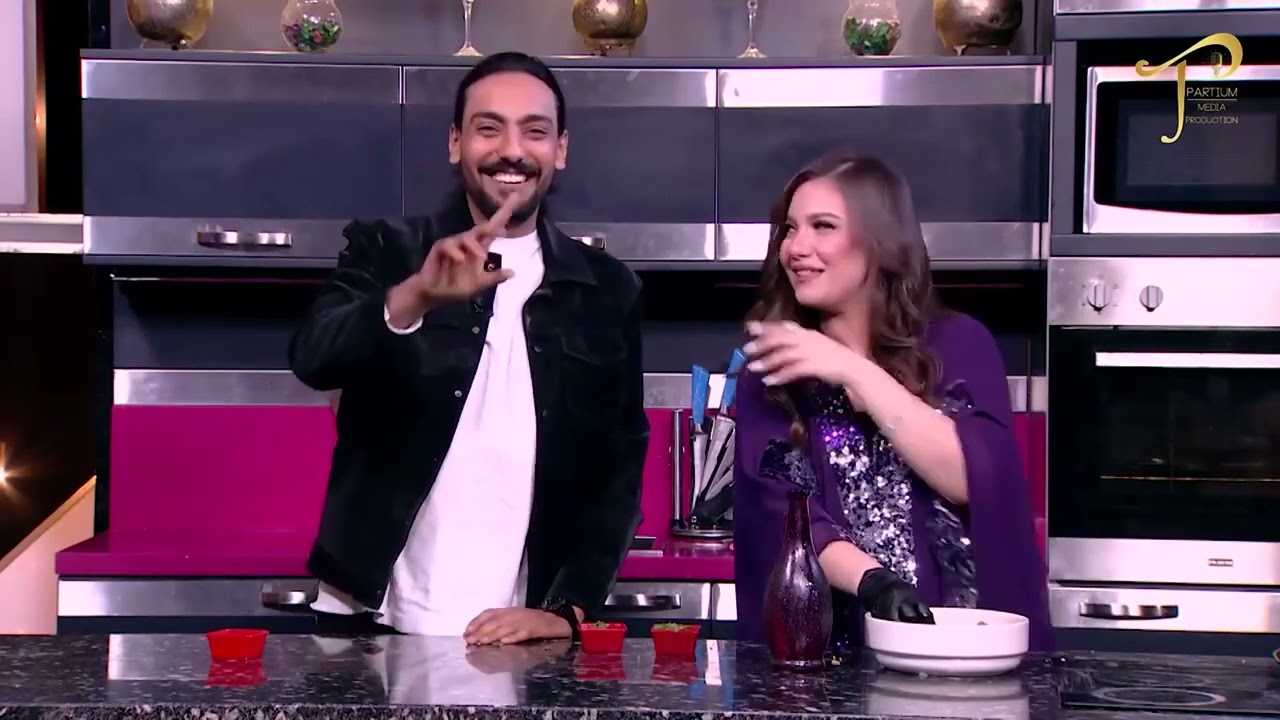 الراجل لما يقف في المطبخ 😂 شوفوا البلوجر جو موسى عمل اية في برنامج عامل عملة مع المذيعين