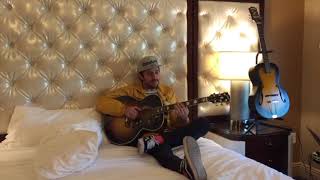 Video thumbnail of "Juan Pablo Vega performs "El Rincón" in bed | MyMusicRx #Bedstock 2017"