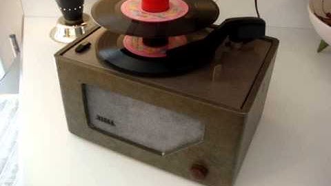 Decca DP-908 45 Record Player Phonograph