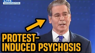 Trump clown suffers psychotic episode live on stage