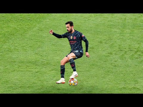 Bernardo Silva Playing Elegant Football