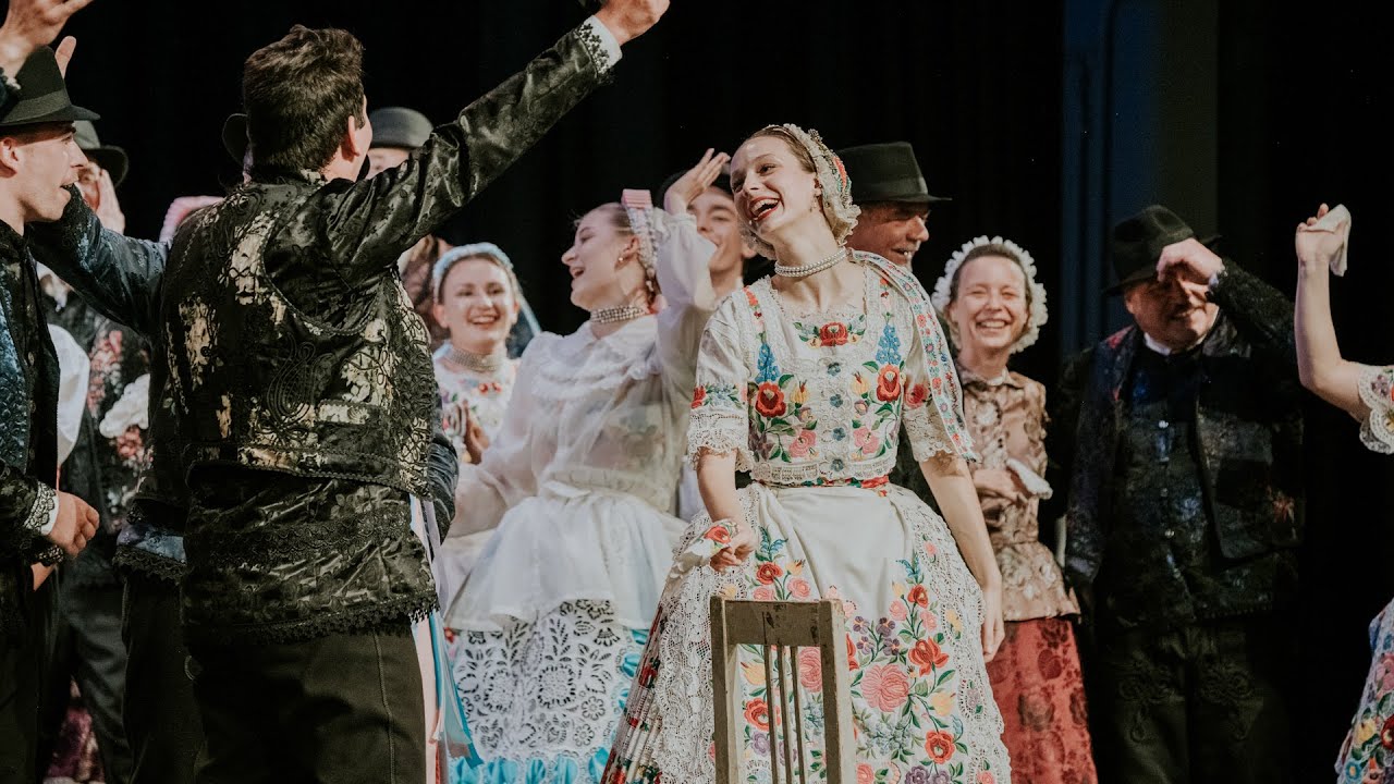 Kalocsai Bokréta Népművészeti Egyesület