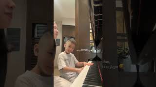 Anyone can beat him? 😎 #pianocover #pianomusic #piano #funny #fun #pianogames #games screenshot 1