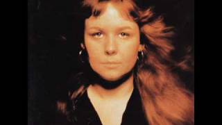 SANDY DENNY - LISTEN,LISTEN chords