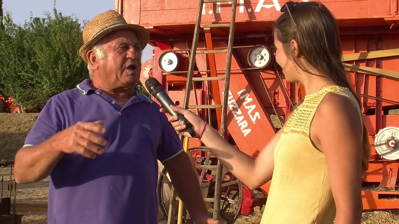 LA BATTITURA DEL GRANO SULL' AIA