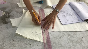 Cách vẽ bâu lá sen đứng