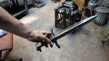 Forging a knightly dagger, part 4, making the handle and pommel.