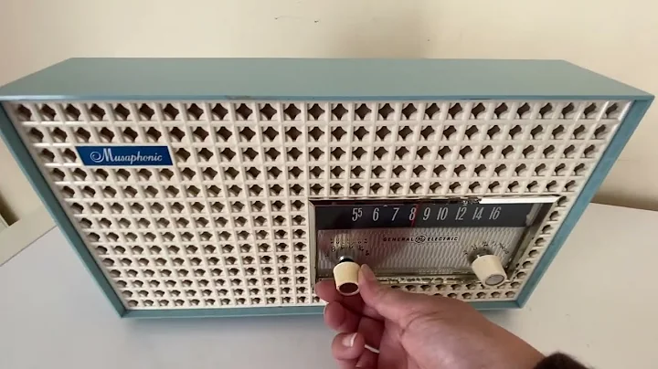Breezeway Blue 1960 General Electric Model T-165A Vacuum Tube Radio Sounds and Looks Great!
