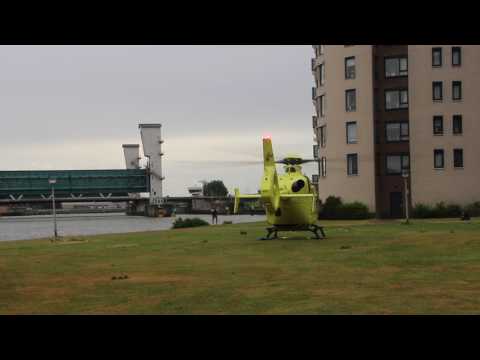 Lifeliner 3 PH-ELP inzet in Capelle aan den IJssel Lifeliner 3 PH-ELP inzet in Capelle aan den IJssel