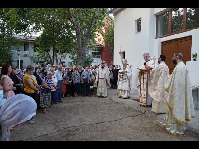 Sfinţirea bisericii „Sfânta Muceniţă Sofia“ din municipiul Galaţi