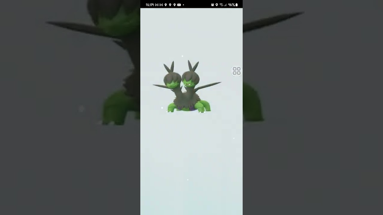 Evolving shiny Deino into Zweilous and Hydreigon 