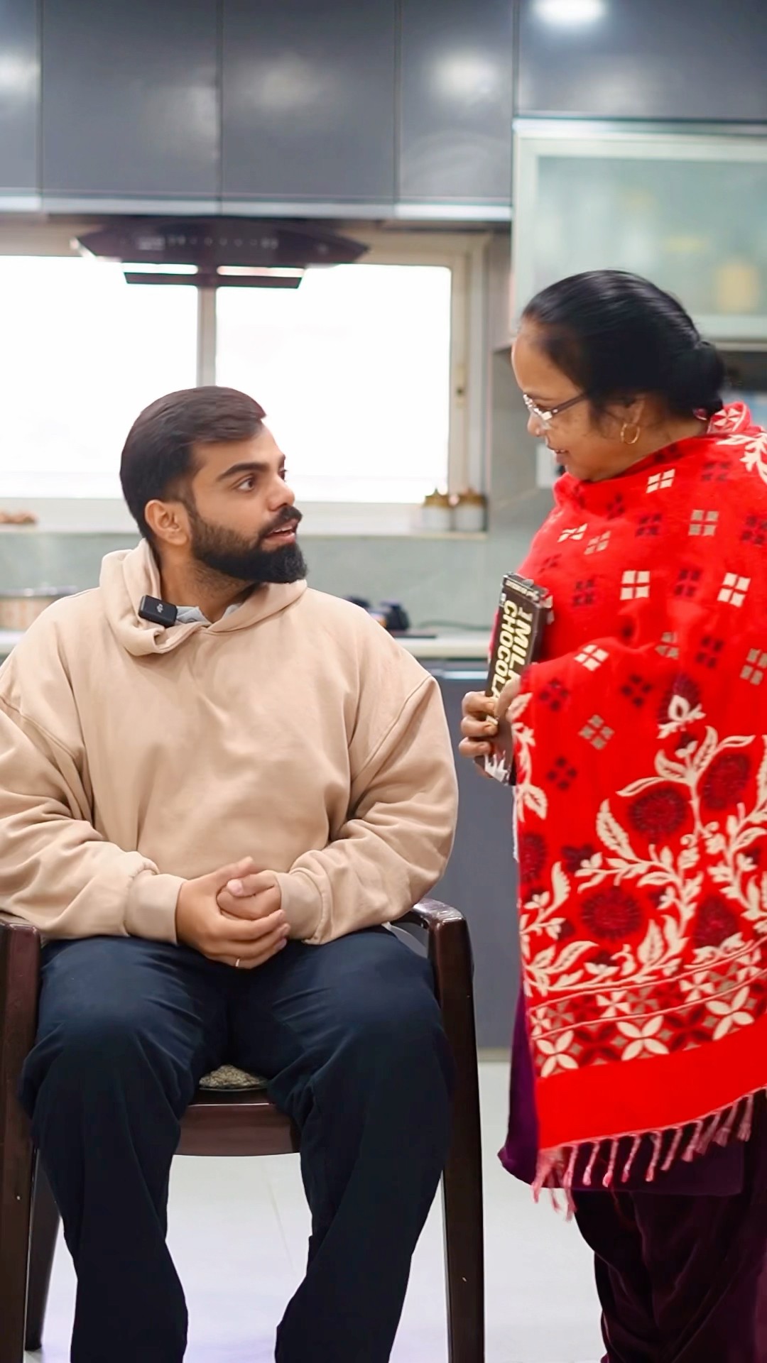 Gaurav nai apna khana kisay khiladiya #shorts #youtubeshorts #gauravaroravlogs