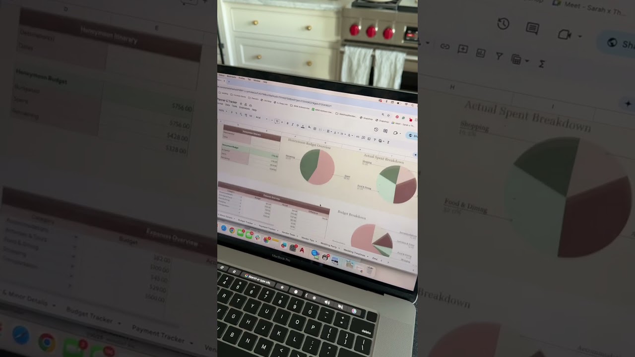 all hail accountant Ben for helping wedding budgets everywhere 🙌 you don’t get more organized than