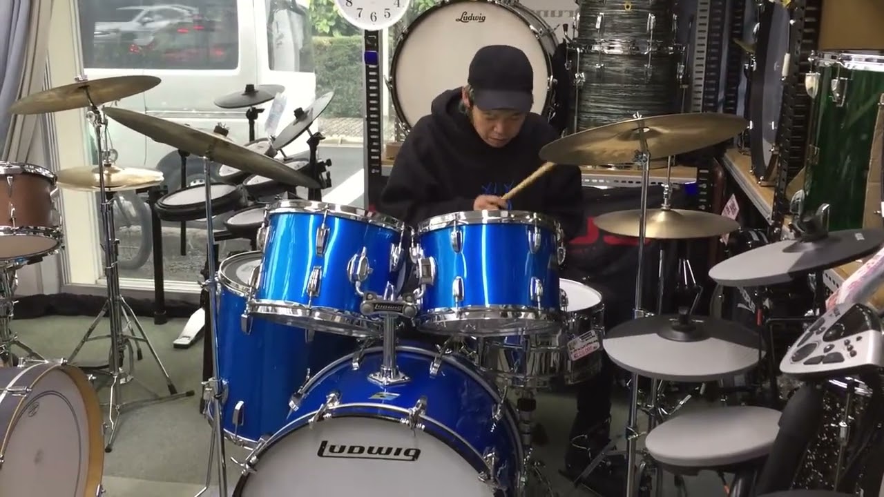 Vintage 70s Ludwig BigBeat BlueSilk 22,12,13,16｜Custom Shop