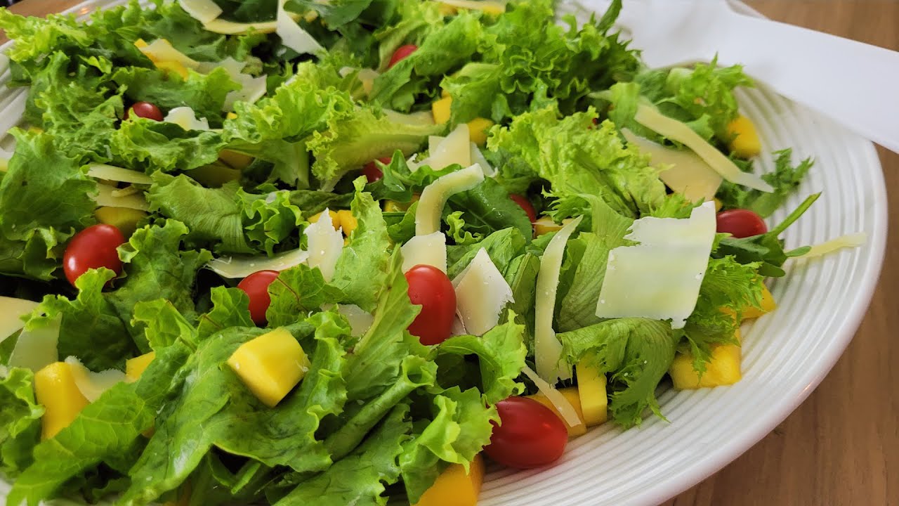 Salada Verde Com Manga e Lascas de Parmesão (uma Opção de Molho), image size:1280x720