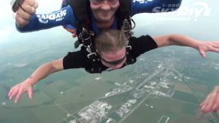 Rhonda Meyer 's Tandem skydive!