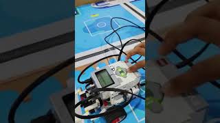 Kid makes Lego ev3 Mindstorms basic bot functionality