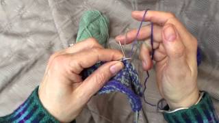 Knitting Fair Isle - Both Yarns in Right Hand - Catching Floats