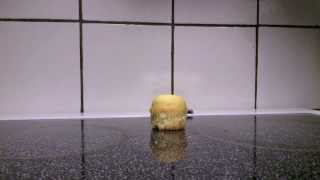 Lemon muffin not falling over
