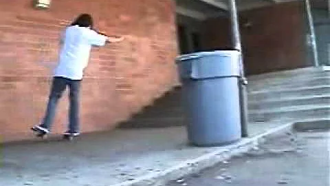 Jesse Legg skateboarding