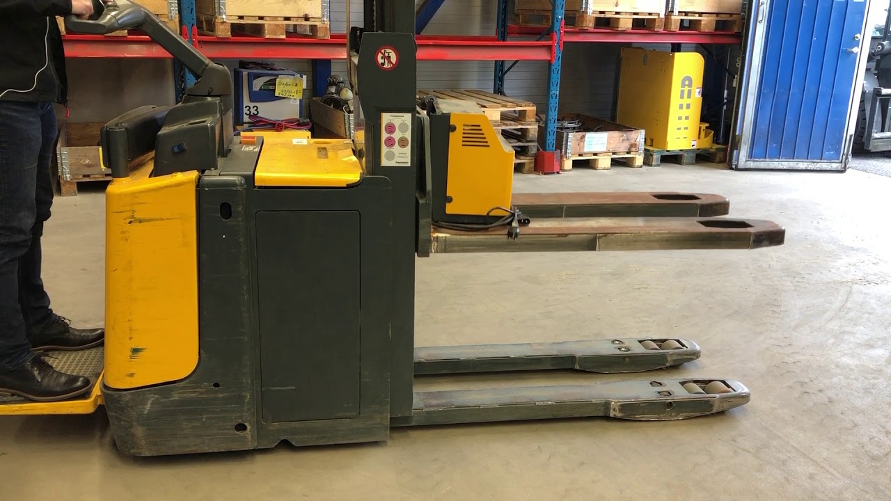 Köp ledlåglyftare Jungheinrich ERD -06 på klaravik.se