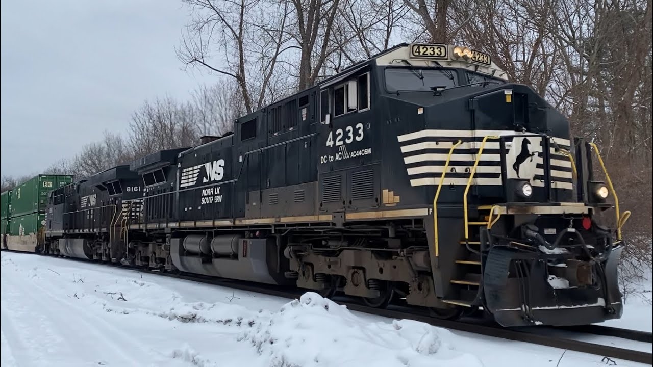 Large NS Z264 passes CP57 just before a massive snowstorm
