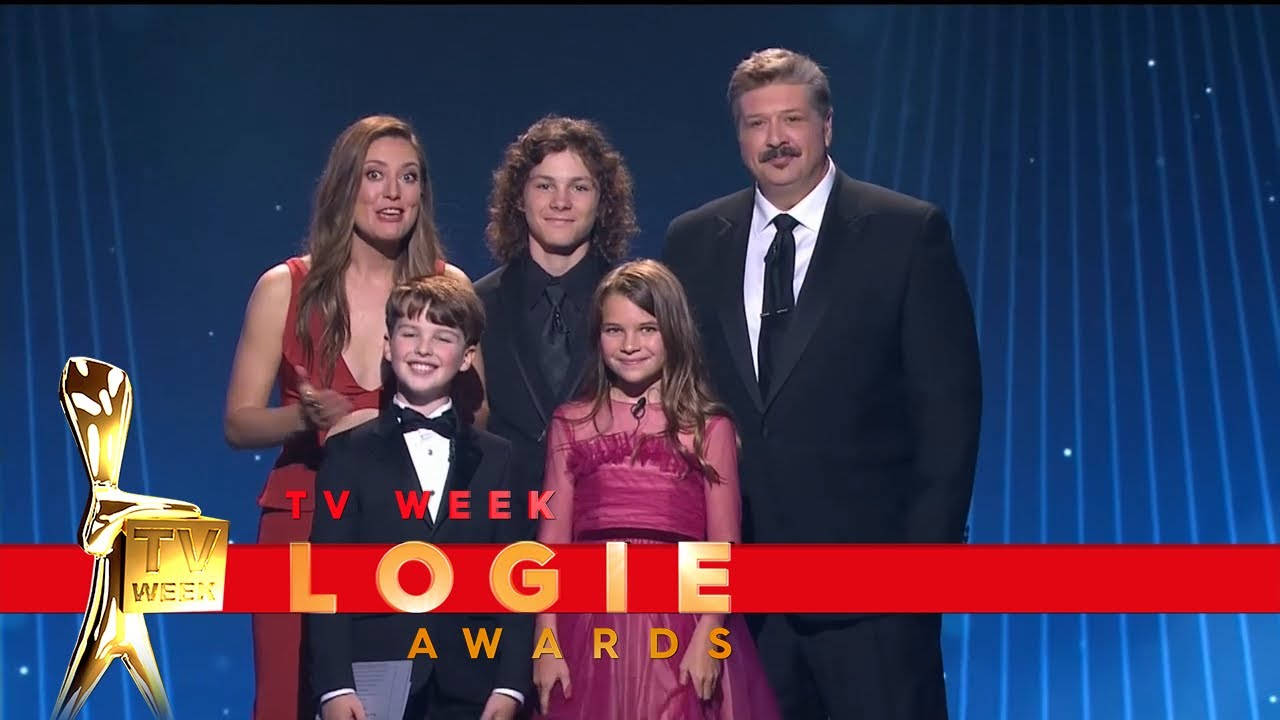 Sheldon young cbs season armitage theory tv bang renewal series second ian renewed comedy spinoff gets stars The cast of 'Young Sheldon' presents | TV Week Logie Awards 2019 - YouTube