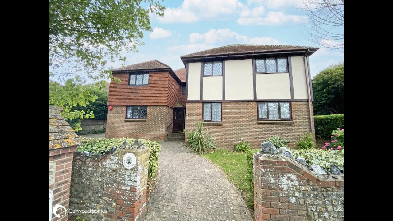 Coastal Home! Tour This 3Bedroom Apartment With Balcony Epple Bay