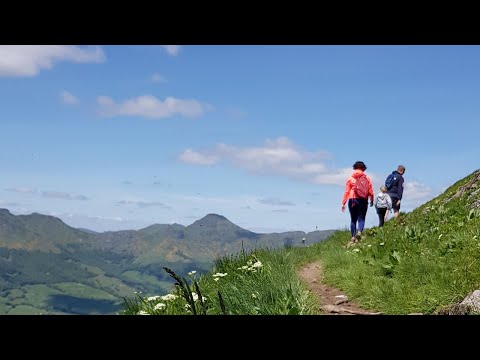 Vacances Dans Le Cantal : Découvrez Le Carladès !