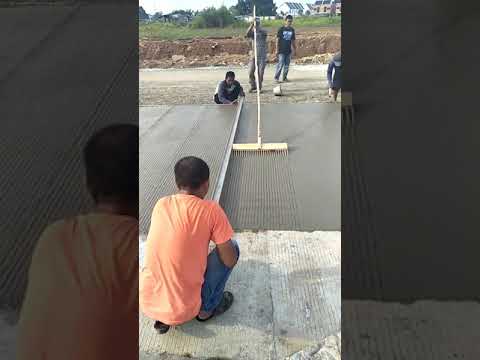 Video: Cara dan cara meratakan lantai beton: teknologi dan bahan modern