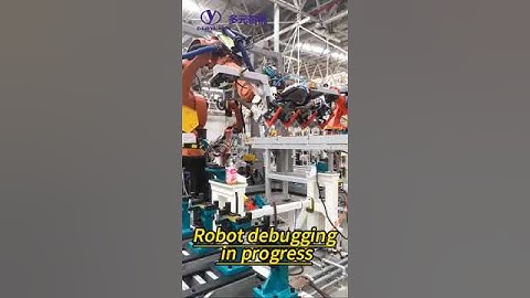 Robot debugging in progress。#robot #welding #automobile