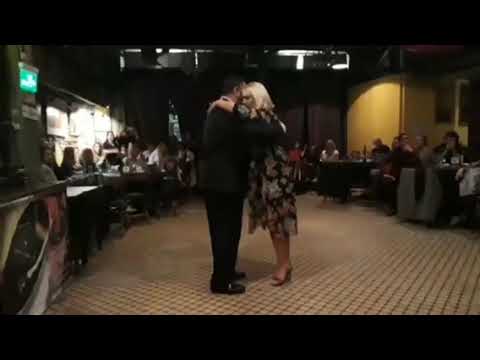 Yanina Erramouspe y Leo Ortiz, "Guapeando" Aníbal Troilo