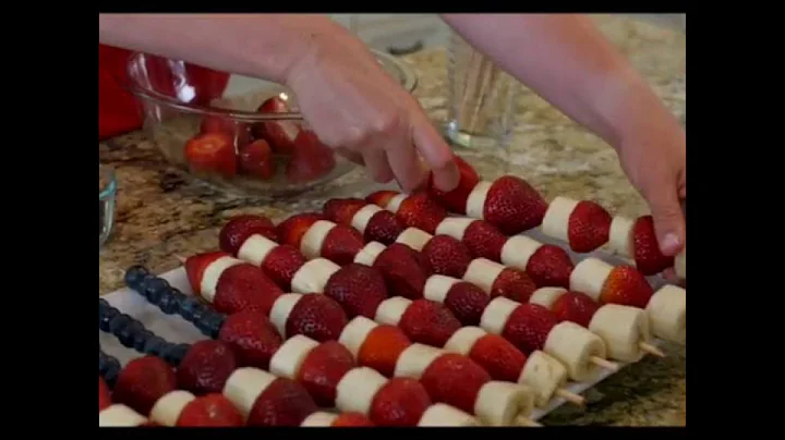 American Flag Fruit Tray | Patriotic Fruit Skewers - The Produce Moms