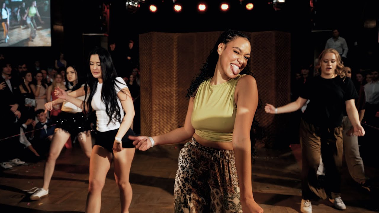 MATURITNÍ PLES 4A & 4C | Manažerská akademie Jihlava 2026