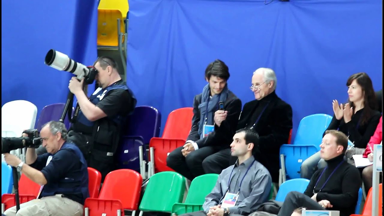 Stephane Lambiel & Peter Grütter Moscow Megasport 2011 - YouTube