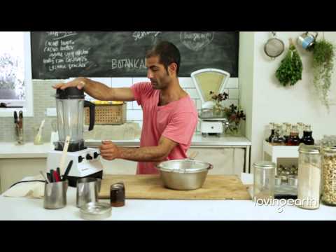 Easy Raw Food Recipes: Making Crumble