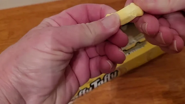 Laffy Taffy Banana Review - How Did They Taste?