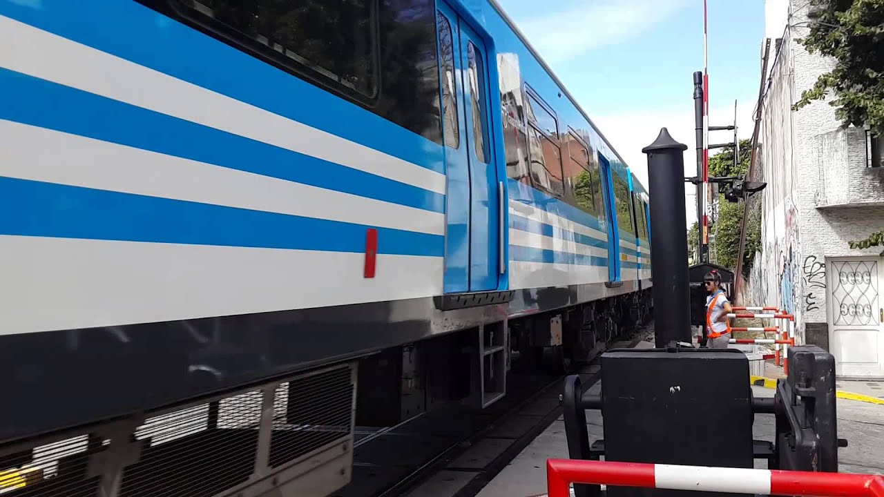 FC Sarmiento y PAN calle Granaderos, Flores