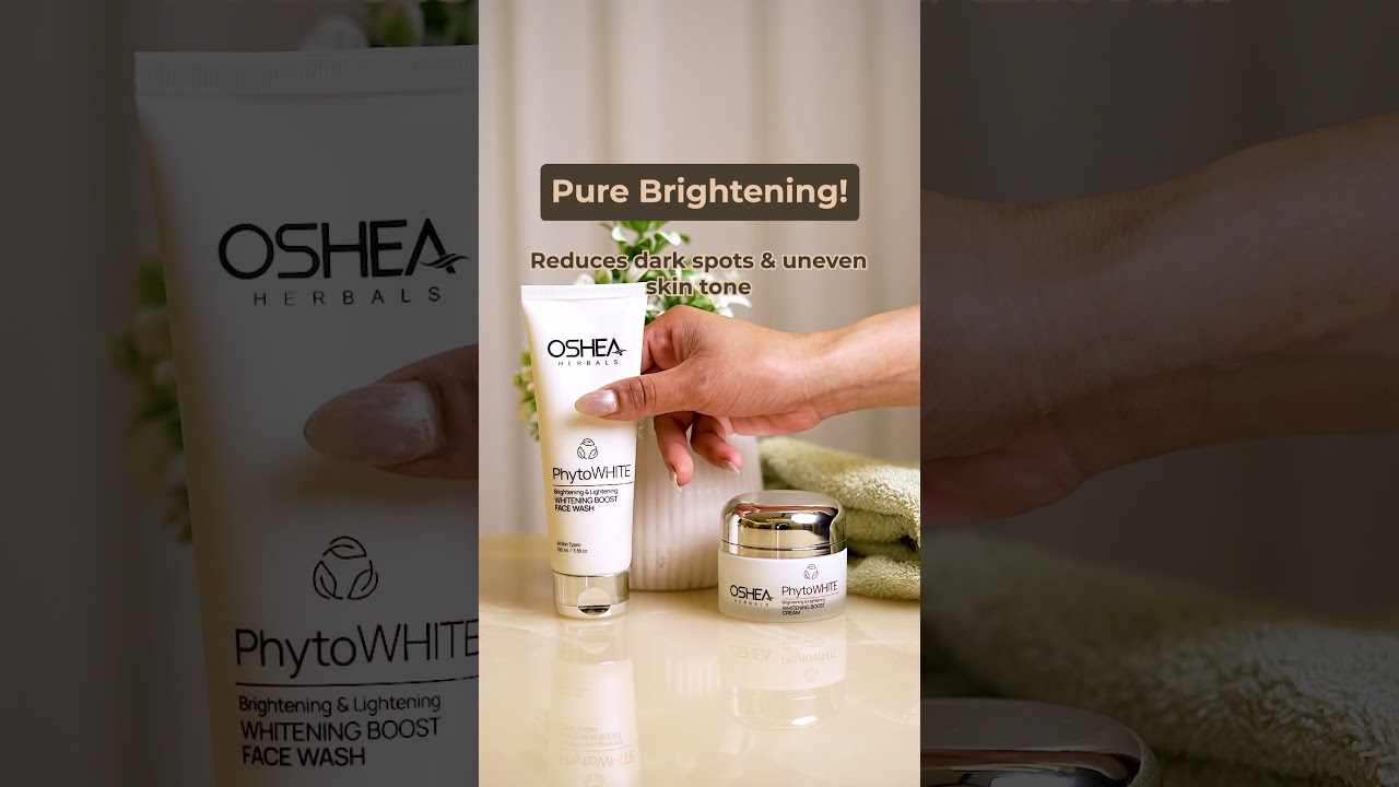 Natural extracts for a glowing, spotless look. 🌿✨