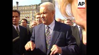 Russia - Yeltsin offers condolences over Diana