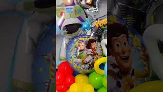 To infinity… and beyond#toystory #toystoryballoonbouquet #customballoonbouquet #chicagoballoondecor