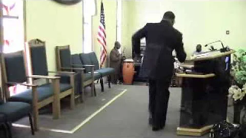 Pastor Leon Tate- Thank God I'm Still Here Praise ...