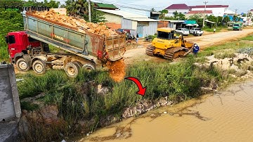 Land filling, Skills​ Driver​ Bulldozer SHANTUI DH17C3 Push Stone, Dump truck unloading