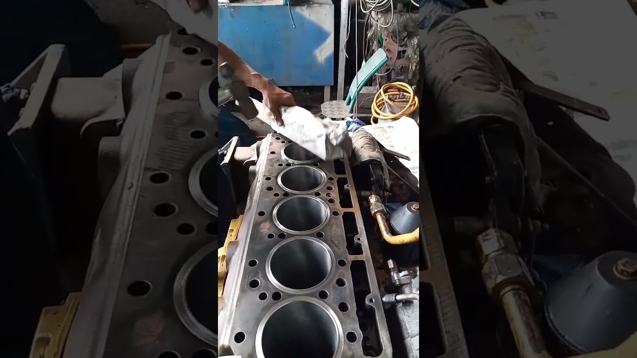 pemasangan liner baru engine cat 6 cylinder