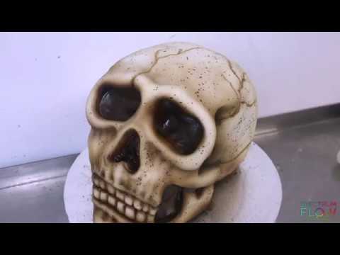 Wilton Dimensions® 3-D Skull Pan #Tutorial - Mom Spotted