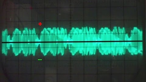AM Radio Demodulation Oscilloscope Demo