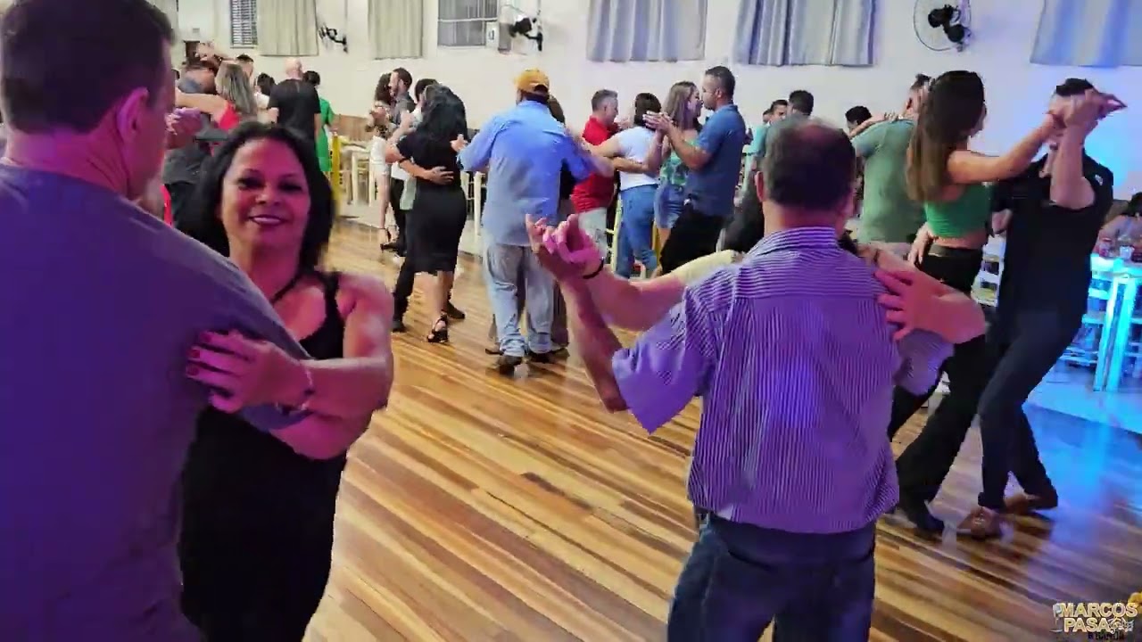 Não Está Fácil Essas Seleções estão Boa Demais pra Dançar com Marcos Pasa No Forró AO VIVO