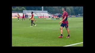 Dušan Tadić & Jurriën Timber tijdens Ajax Open training