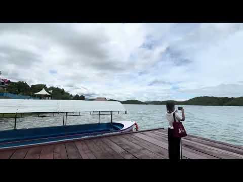 Boat ride at Geljang Resort