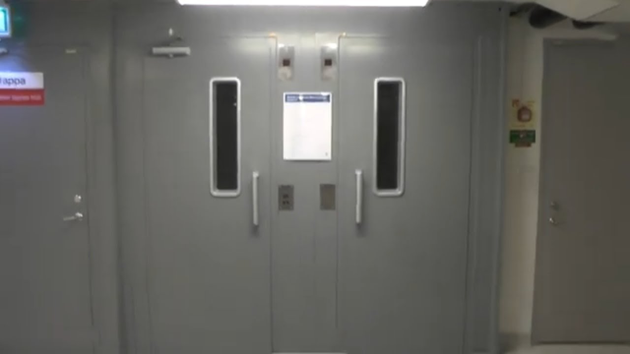 Hissmontering mods. Traction Elevators @ Astrid Lindgren's Children's Hospital